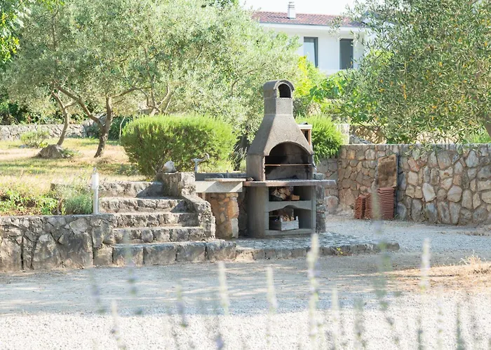 Kamenar 2 By Interhome