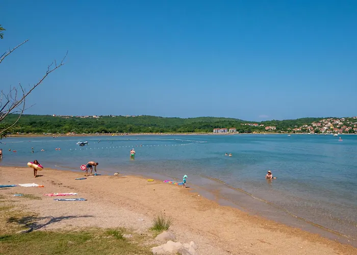 شقة Kamenar 2 By Interhome كليمنو